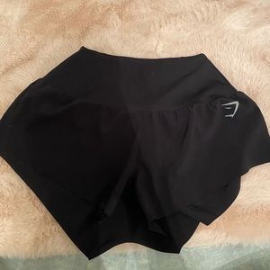 gymshark flowy shorts xs